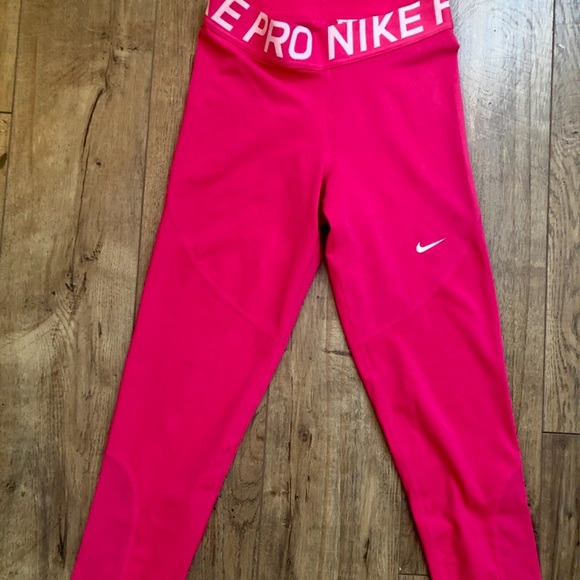 Nike - Picture 2 of 2